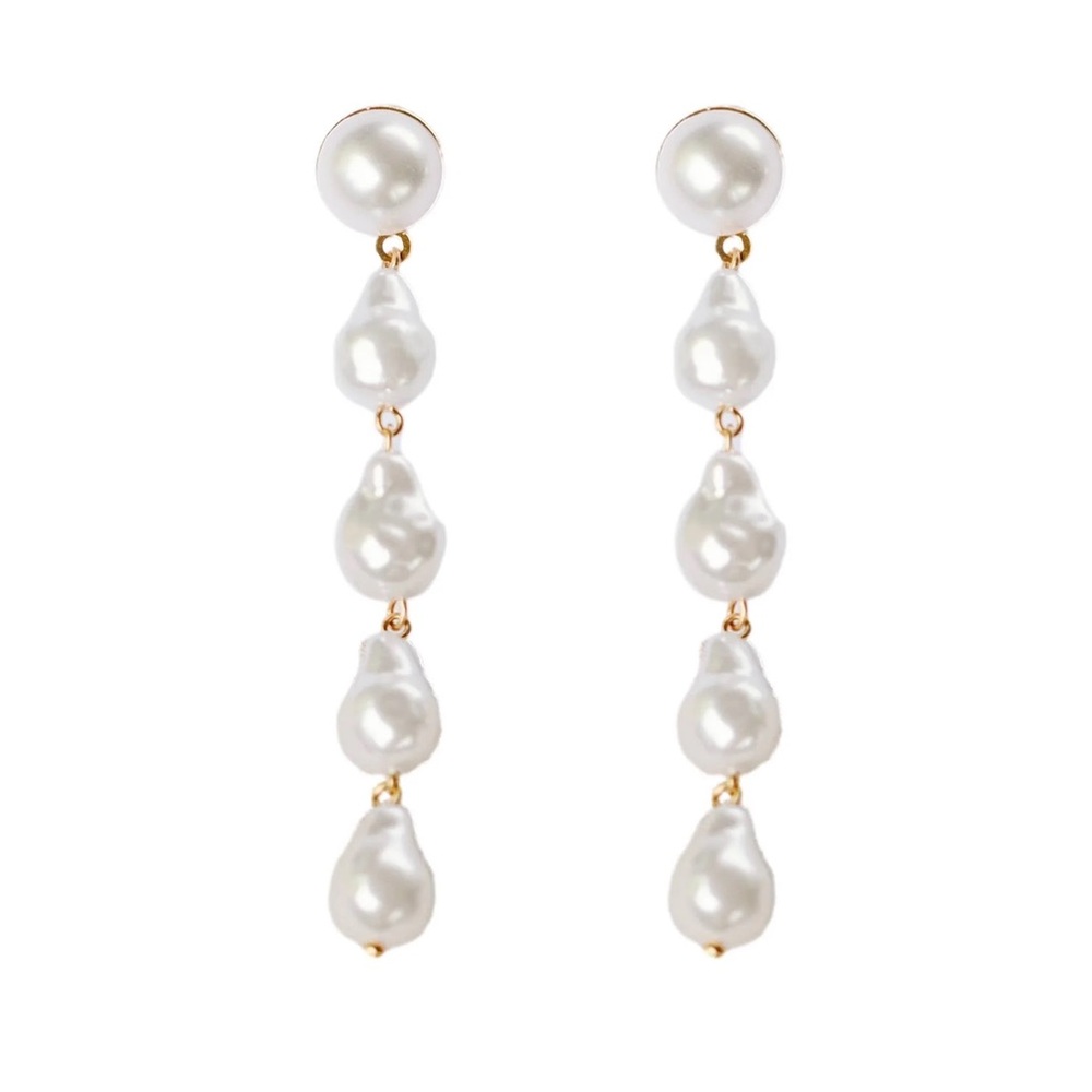 Lustrous Pearl Dangle Earrings